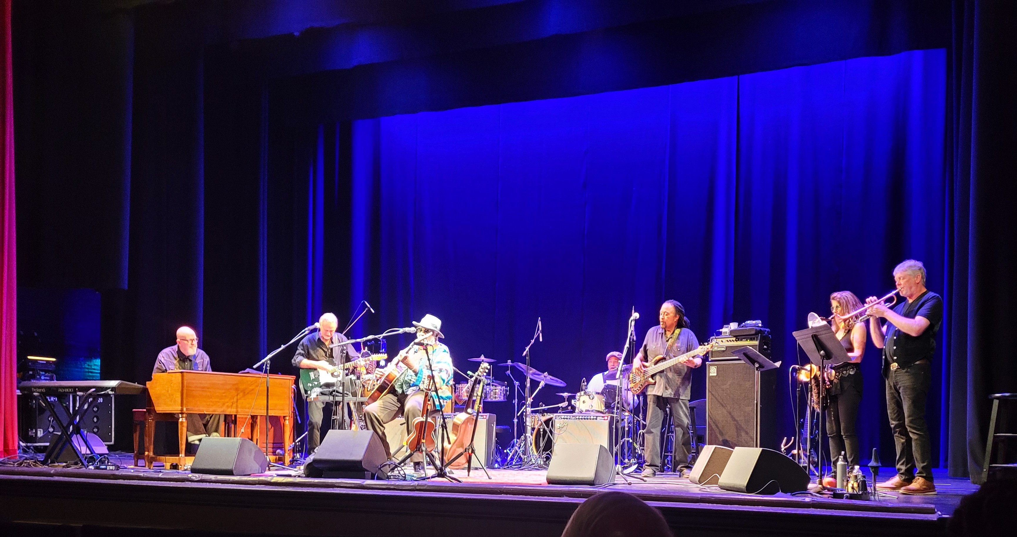 TajMahalAndThePhantomBluesBand2026-07-15AcademyOfMusicNorthamptonMA (2).jpg